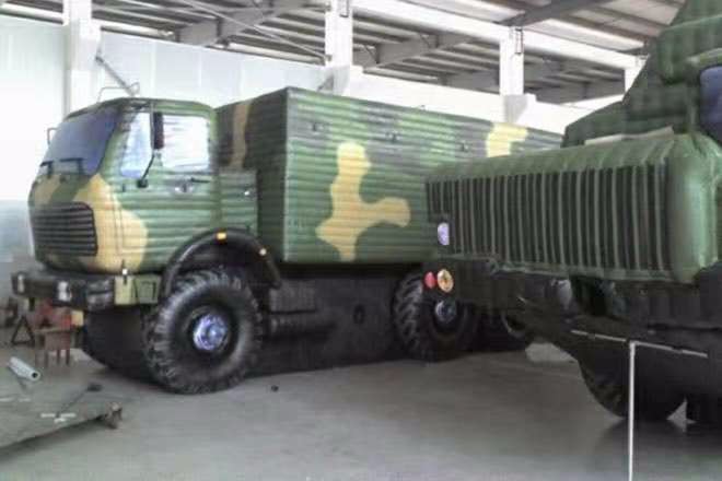 蕲春大型军事车